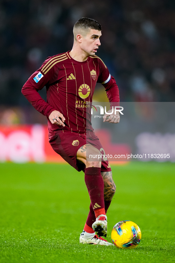 Gianluca Mancini of AS Roma during the Serie A Enilive match between AS Roma and Atalanta BC at Stadio Olimpico on December 02, 2024 in Rome...