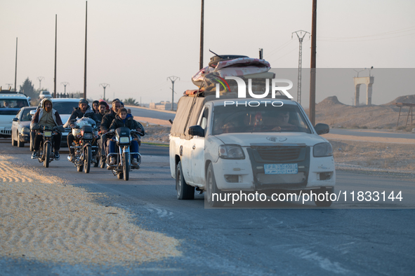 Under An Agreement With The Opposition, The Syrian Democratic Forces (SDF) Withdrew From The Neighborhoods Of Tal Rifaat And Several Nearby...