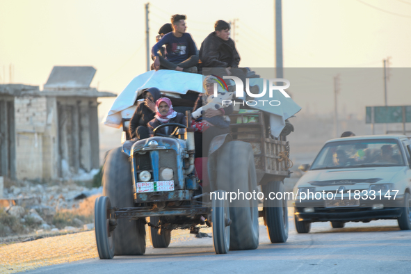 Under An Agreement With The Opposition, The Syrian Democratic Forces (SDF) Withdrew From The Neighborhoods Of Tal Rifaat And Several Nearby...