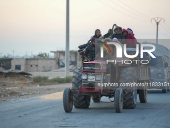 Under An Agreement With The Opposition, The Syrian Democratic Forces (SDF) Withdrew From The Neighborhoods Of Tal Rifaat And Several Nearby...