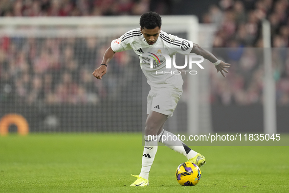 Rodrygo Goes right winger of Real Madrid and Brazil controls the ball during the La Liga match between Athletic Club and Real Madrid CF at E...