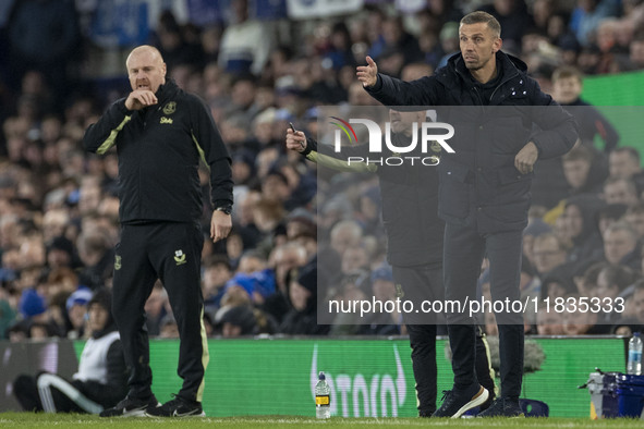 Wolves manager Gary O'Neil gesticulates during the Premier League match between Everton and Wolverhampton Wanderers at Goodison Park in Live...