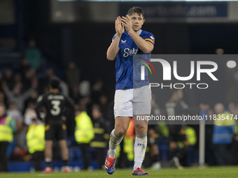 Dwight McNeil #7 of Everton F.C. applauds at full time during the Premier League match between Everton and Wolverhampton Wanderers at Goodis...