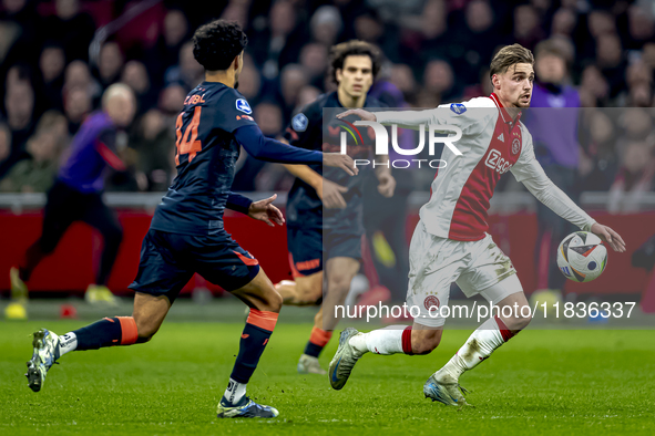 AFC Ajax Amsterdam midfielder Kenneth Taylor plays during the match between Ajax and Utrecht at the Johan Cruijff ArenA for the Dutch Erediv...