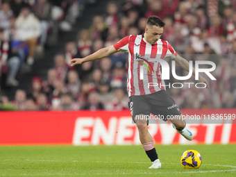 Andoni Gorosabel right-back of Athletic Club and Spain during the La Liga match between Athletic Club and Real Madrid CF at Estadio de San M...