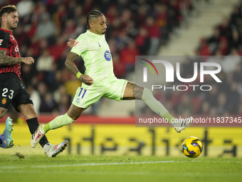 Raphinha right winger of Barcelona and Brazil shooting to goal during the La Liga match between RCD Mallorca and FC Barcelona at Estadi de S...