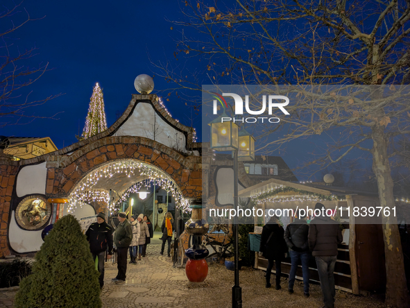 The historic center of Abensberg, Bavaria, Germany, on December 5, 2024, becomes a festive destination during the Christmas season. The trad...