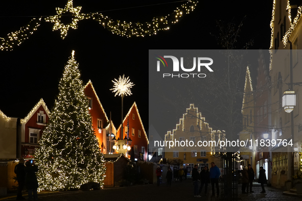 The historic center of Abensberg, Bavaria, Germany, on December 5, 2024, becomes a festive destination during the Christmas season. The trad...