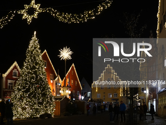 The historic center of Abensberg, Bavaria, Germany, on December 5, 2024, becomes a festive destination during the Christmas season. The trad...