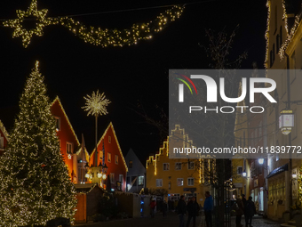 The historic center of Abensberg, Bavaria, Germany, on December 5, 2024, becomes a festive destination during the Christmas season. The trad...