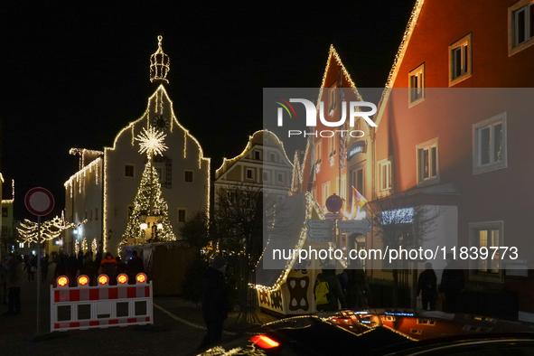 The historic center of Abensberg, Bavaria, Germany, on December 5, 2024, becomes a festive destination during the Christmas season. The trad...