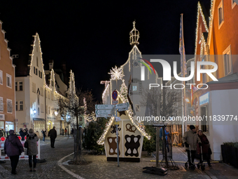 The historic center of Abensberg, Bavaria, Germany, on December 5, 2024, becomes a festive destination during the Christmas season. The trad...