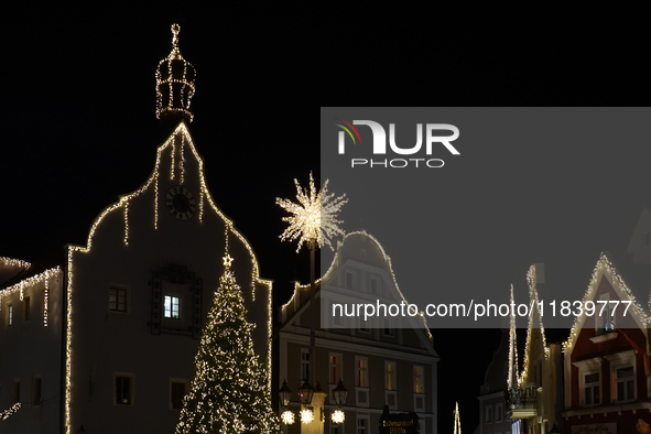 The historic center of Abensberg, Bavaria, Germany, on December 5, 2024, becomes a festive destination during the Christmas season. The trad...