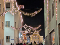 The historic center of Abensberg, Bavaria, Germany, on December 5, 2024, becomes a festive destination during the Christmas season. The trad...