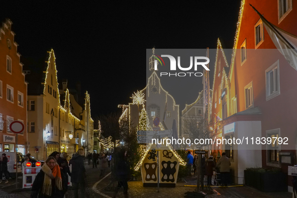 The historic center of Abensberg, Bavaria, Germany, on December 5, 2024, becomes a festive destination during the Christmas season. The trad...