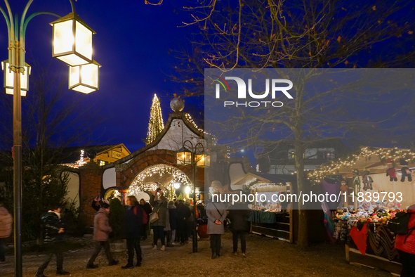 The historic center of Abensberg, Bavaria, Germany, on December 5, 2024, becomes a festive destination during the Christmas season. The trad...