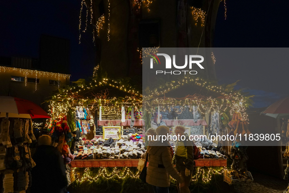 The historic center of Abensberg, Bavaria, Germany, on December 5, 2024, becomes a festive destination during the Christmas season. The trad...