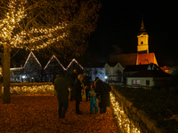 The historic center of Abensberg, Bavaria, Germany, on December 5, 2024, becomes a festive destination during the Christmas season. The trad...