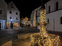 The historic center of Abensberg, Bavaria, Germany, on December 5, 2024, becomes a festive destination during the Christmas season. The trad...