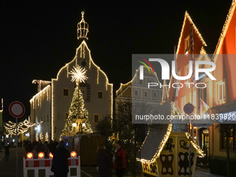 The historic center of Abensberg, Bavaria, Germany, on December 5, 2024, becomes a festive destination during the Christmas season. The trad...