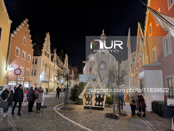 The historic center of Abensberg, Bavaria, Germany, on December 5, 2024, becomes a festive destination during the Christmas season. The trad...