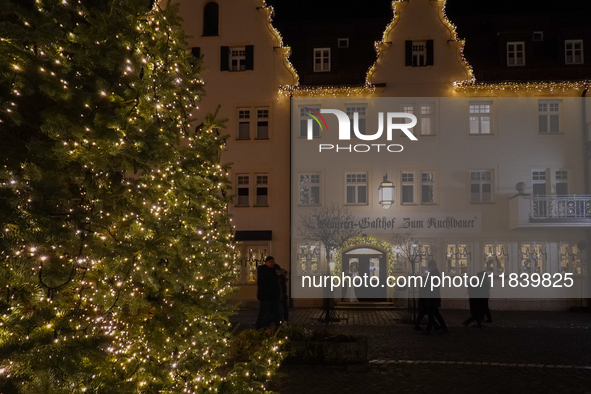 The historic center of Abensberg, Bavaria, Germany, on December 5, 2024, becomes a festive destination during the Christmas season. The trad...