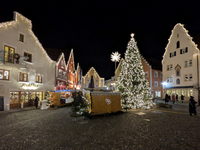 The historic center of Abensberg, Bavaria, Germany, on December 5, 2024, becomes a festive destination during the Christmas season. The trad...