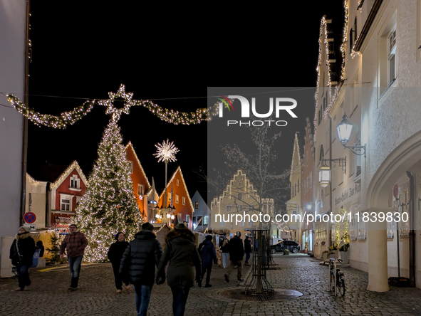 The historic center of Abensberg, Bavaria, Germany, on December 5, 2024, becomes a festive destination during the Christmas season. The trad...