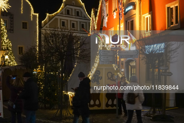 The historic center of Abensberg, Bavaria, Germany, on December 5, 2024, becomes a festive destination during the Christmas season. The trad...