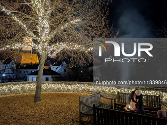 The historic center of Abensberg, Bavaria, Germany, on December 5, 2024, becomes a festive destination during the Christmas season. The trad...