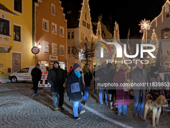 The historic center of Abensberg, Bavaria, Germany, on December 5, 2024, becomes a festive destination during the Christmas season. The trad...