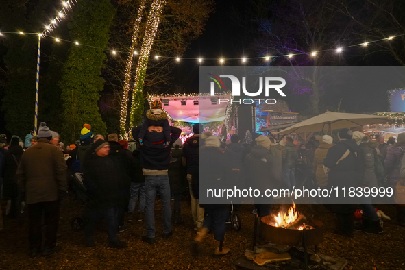 The historic center of Abensberg, Bavaria, Germany, on December 5, 2024, becomes a festive destination during the Christmas season. The trad...