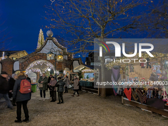 The historic center of Abensberg, Bavaria, Germany, on December 5, 2024, becomes a festive destination during the Christmas season. The trad...