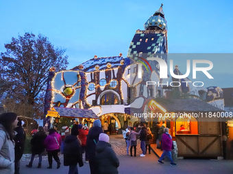 The Christmas Market at KunstHaus Abensberg, Arthouse Abensberg, in the historic center of Abensberg, Bavaria, Germany, on December 5, 2024,...