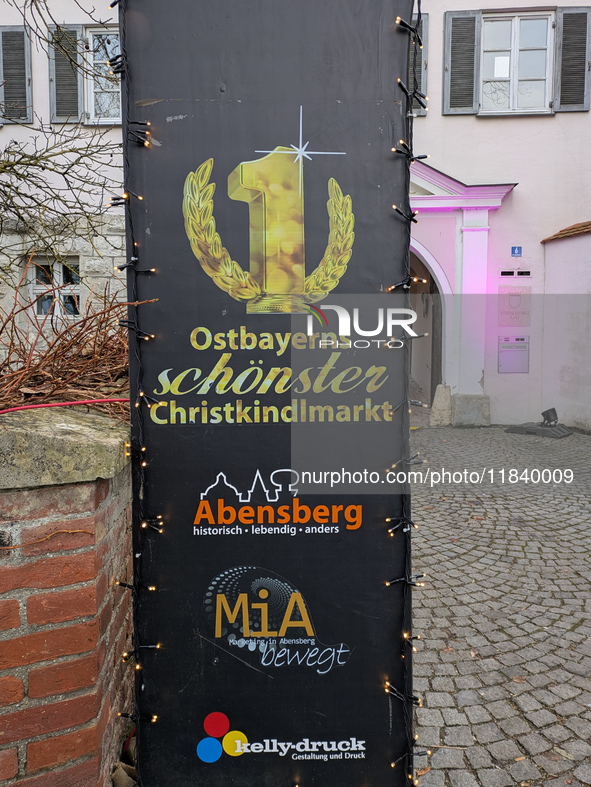 The historic center of Abensberg, Bavaria, Germany, on December 5, 2024, becomes a festive destination during the Christmas season. The trad...