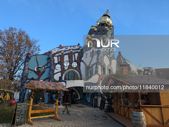 The Christmas Market at KunstHaus Abensberg, Arthouse Abensberg, in the historic center of Abensberg, Bavaria, Germany, on December 5, 2024,...