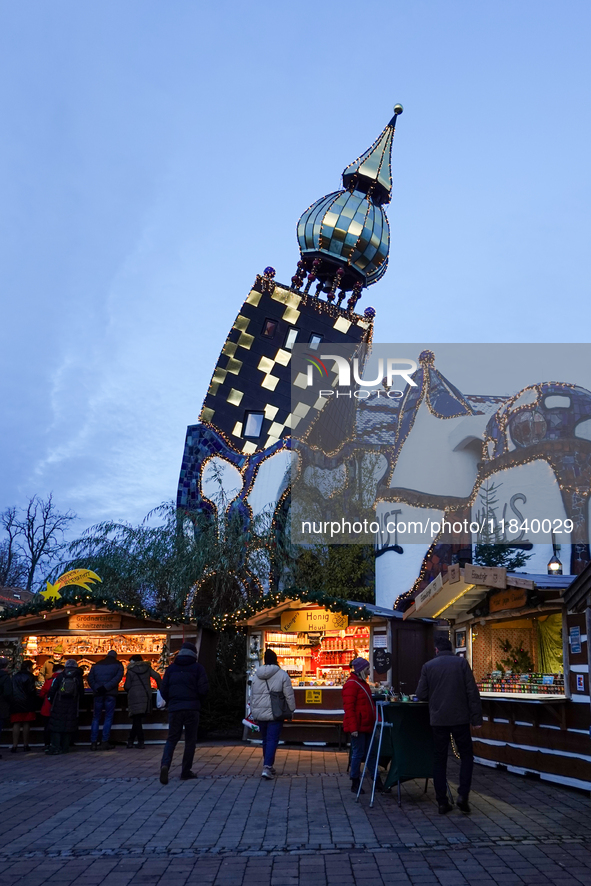 The Christmas Market at KunstHaus Abensberg, Arthouse Abensberg, in the historic center of Abensberg, Bavaria, Germany, on December 5, 2024,...