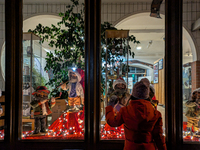 The historic center of Abensberg, Bavaria, Germany, on December 5, 2024, becomes a festive destination during the Christmas season. The trad...