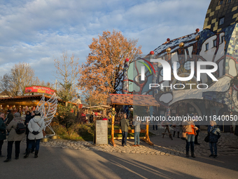 The Christmas Market at KunstHaus Abensberg, Arthouse Abensberg, in the historic center of Abensberg, Bavaria, Germany, on December 5, 2024,...