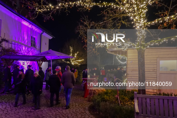 The historic center of Abensberg, Bavaria, Germany, on December 5, 2024, becomes a festive destination during the Christmas season. The trad...