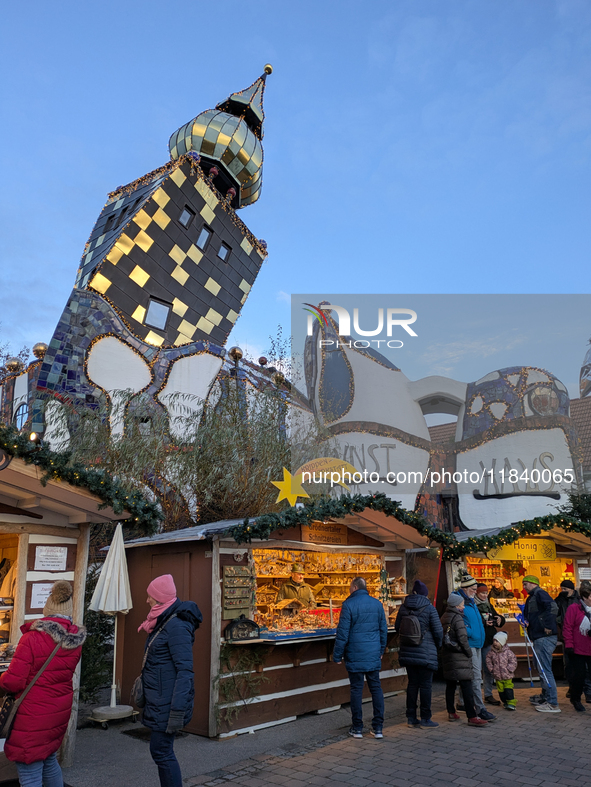 The Christmas Market at KunstHaus Abensberg, Arthouse Abensberg, in the historic center of Abensberg, Bavaria, Germany, on December 5, 2024,...