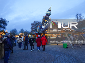 The Christmas Market at KunstHaus Abensberg, Arthouse Abensberg, in the historic center of Abensberg, Bavaria, Germany, on December 5, 2024,...