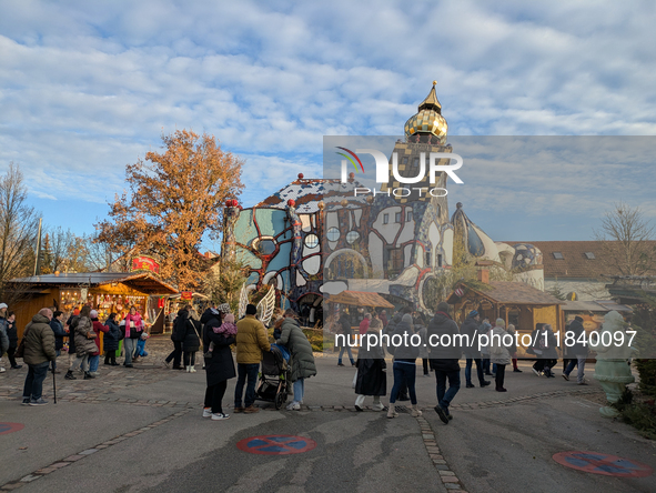 The Christmas Market at KunstHaus Abensberg, Arthouse Abensberg, in the historic center of Abensberg, Bavaria, Germany, on December 5, 2024,...