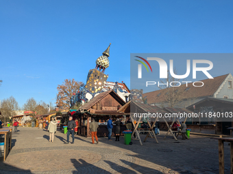 The Christmas Market at KunstHaus Abensberg, Arthouse Abensberg, in the historic center of Abensberg, Bavaria, Germany, on December 5, 2024,...