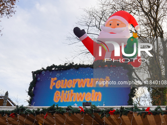 The historic center of Abensberg, Bavaria, Germany, on December 5, 2024, becomes a festive destination during the Christmas season. The trad...