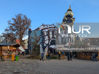 The Christmas Market at KunstHaus Abensberg, Arthouse Abensberg, in the historic center of Abensberg, Bavaria, Germany, on December 5, 2024,...