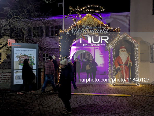 The historic center of Abensberg, Bavaria, Germany, on December 5, 2024, becomes a festive destination during the Christmas season. The trad...