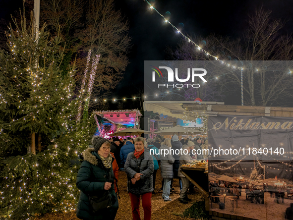 The historic center of Abensberg, Bavaria, Germany, on December 5, 2024, becomes a festive destination during the Christmas season. The trad...