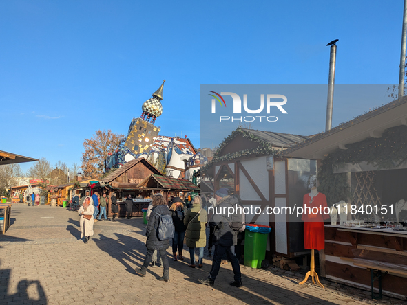 The Christmas Market at KunstHaus Abensberg, Arthouse Abensberg, in the historic center of Abensberg, Bavaria, Germany, on December 5, 2024,...