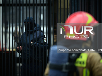 Police, city guards and fire services exercise emergency drills at the US embassy in Warsaw, Poland on 06 December, 2024. Emergency services...